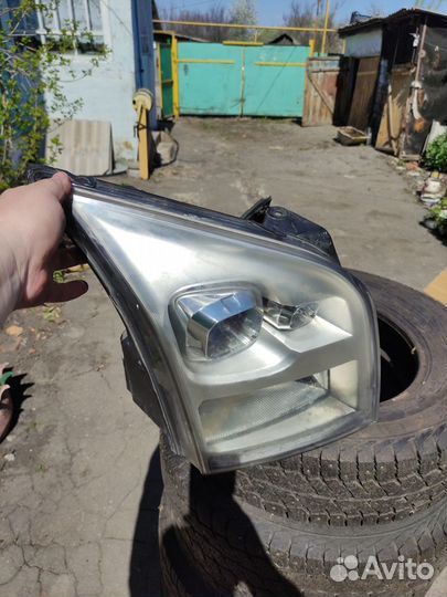 Фары левая и правая на форд транзит тт9 оригинал