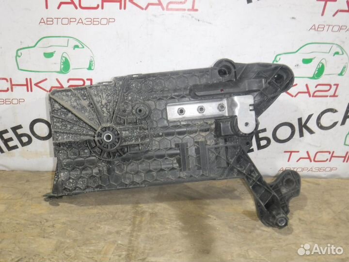 Площадка акб VAG 5Q0915321G