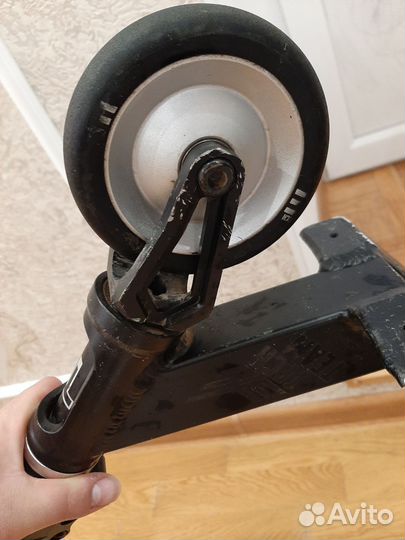 Трюковой самокат tech team shredder