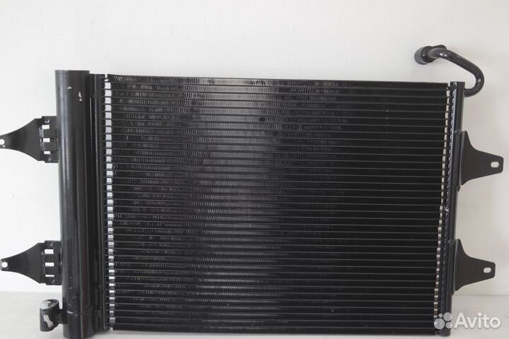 Радиатор кондиционера Volkswagen Polo 01-09 / seat