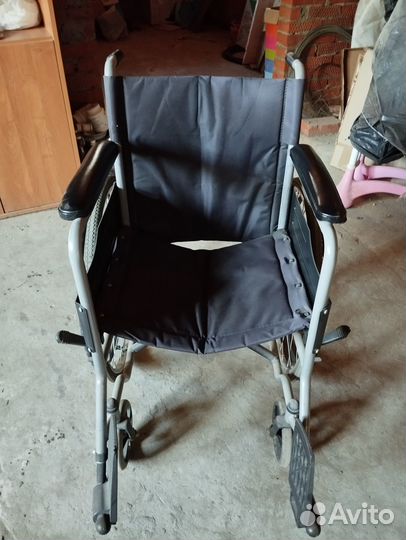 Инвалидная коляска складная бу