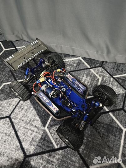 Машина на радиоуправлении kyosho inferno