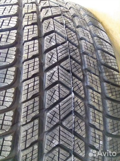 Pirelli Scorpion Winter 285/45 R21 113W