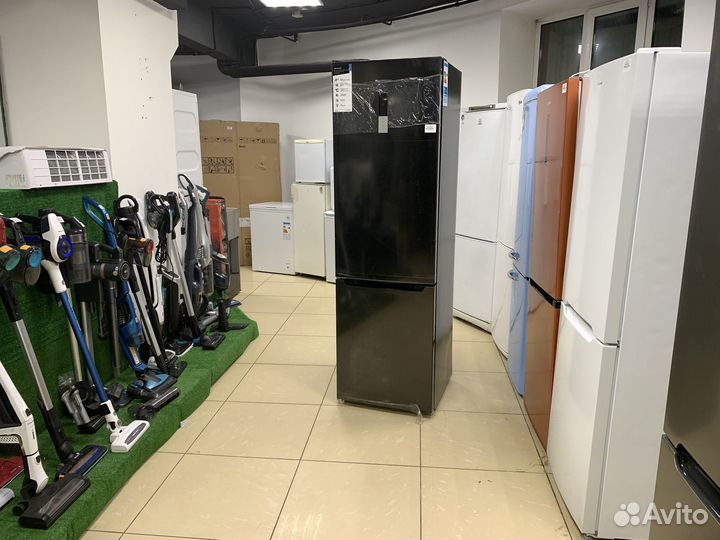 Холодильник Thomson новый