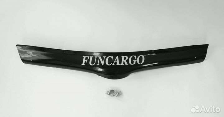 Дефлектор капота Toyota Fun Cargo мухобойка