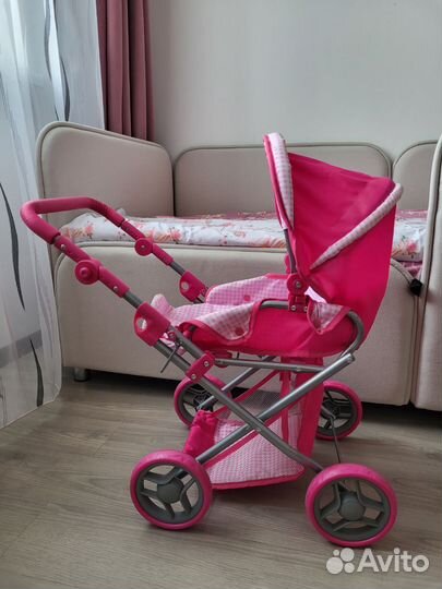 Игрушечная коляска для кукол