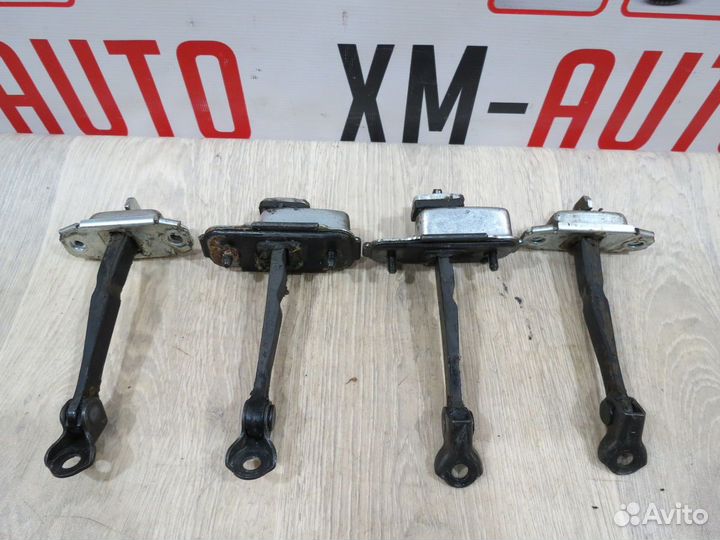 Ограничитель двери Kia Ceed 2 JD