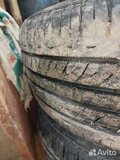Bridgestone Sneaker 195/50 R16