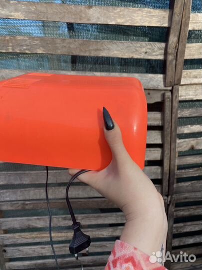 Лампа для ногтей