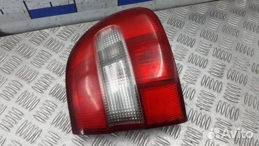 Фонарь задний правый volvo V40 VW (HSE04MY01)