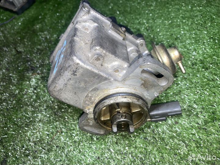 Трамблер GA15DS Nissan AD wfgy10 2210053Y00