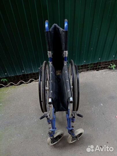 Инвалидная коляска