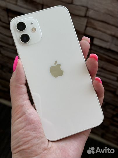 iPhone 12, 64 ГБ