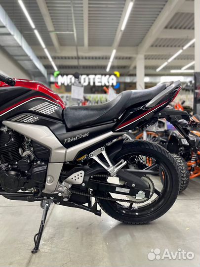 Мотоцикл Racer Fighter 300 кубов