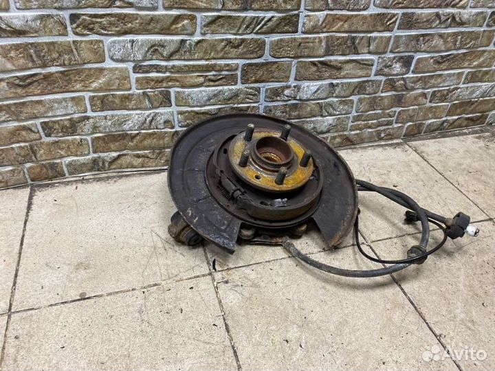 Кулак поворотный задний Land Rover Range Rover