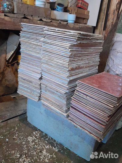 Керамическая плитка настенная бу