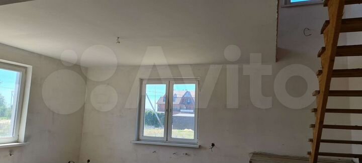 Дом 214 м² на участке 9 сот.