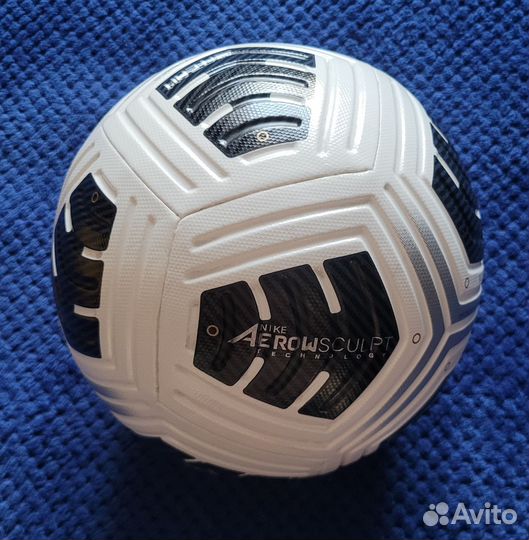 Футбольный мяч nike flight