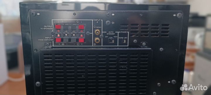 Сабвуфер Yamaha YST-SW215