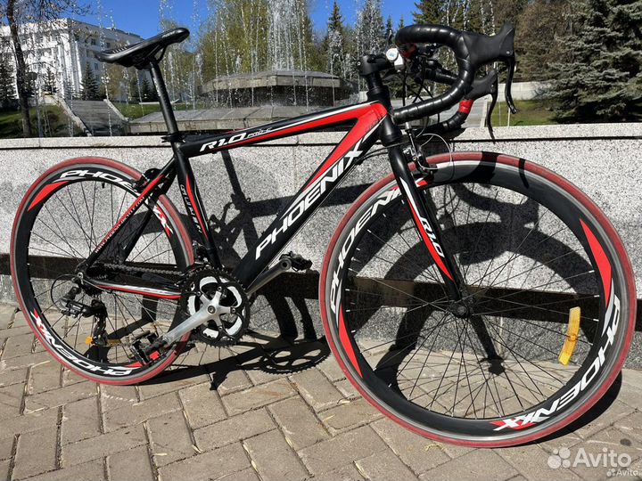 Отличный шоссейный велосипед Phoenix R1.0 Pro-C в