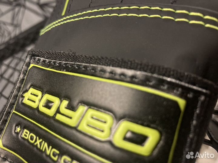 Боксерские снарядные перчатки BoyBo