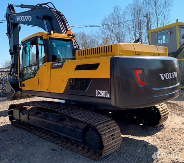 Машинист экскаватора гусеничного, экскаваторщик