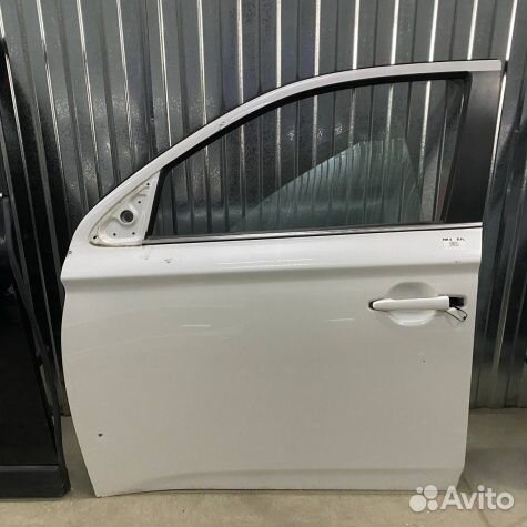 Дверь передняя левая mitsubishi outlander III