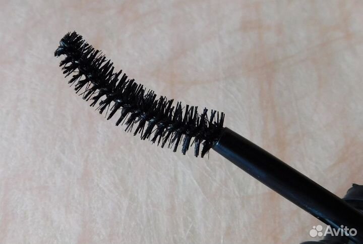 Tушь д/pecниц Ultimate Drama Гипнотический взгляд