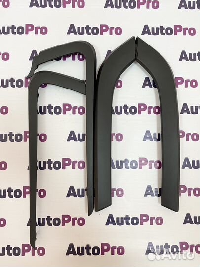 Молдинги переднего бампера LADA vesta черный мат