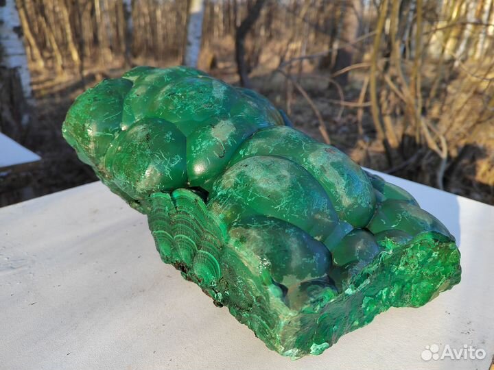 Малахит натуральный куском