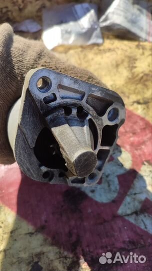 Стартер Renault Logan Sandero Largus