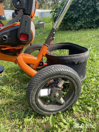 Трехколесный велосипед с родительской ручкой