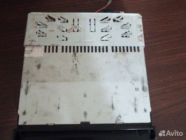 Магнитофон hyundai H-CMD4031