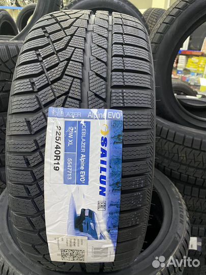 Sailun Ice Blazer Alpine EVO1 225/40 R19 и 255/35 R19