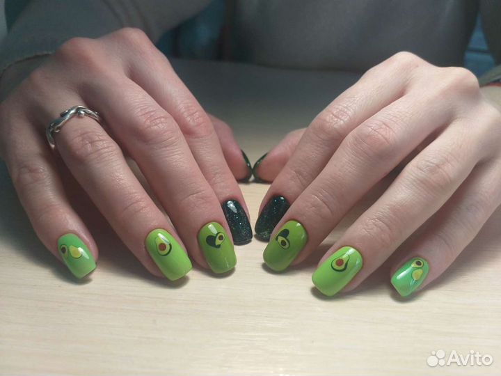 Маникюр, педикюр гель-лак