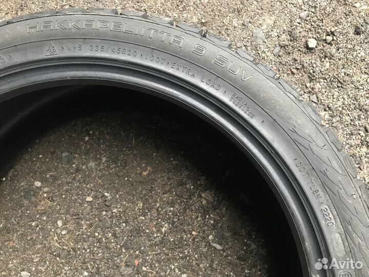 Nokian Tyres Hakkapeliitta 9 235/45 R20 100T