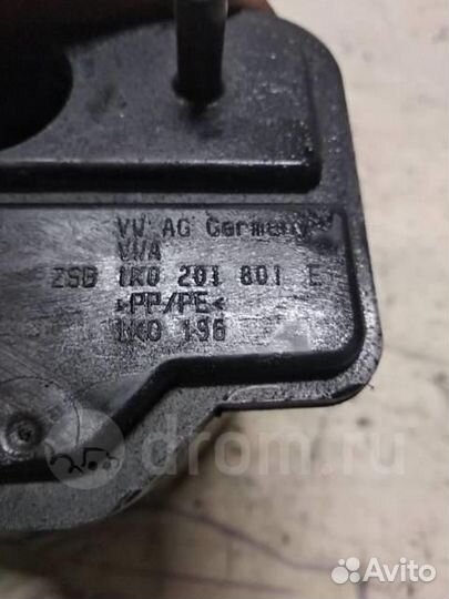 Абсорбер (фильтр угольный) VW Golf VI 2009-2012