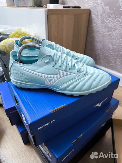 Сороконожки Mizuno Morelia