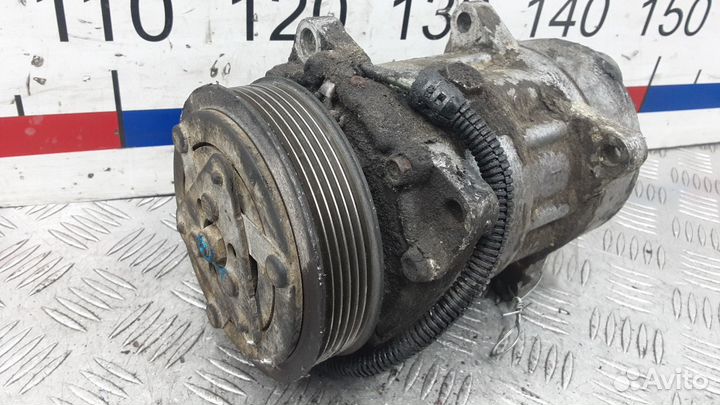 Компрессор кондиционера Citroen Jumpy 2000