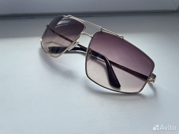 Очки Guess новые