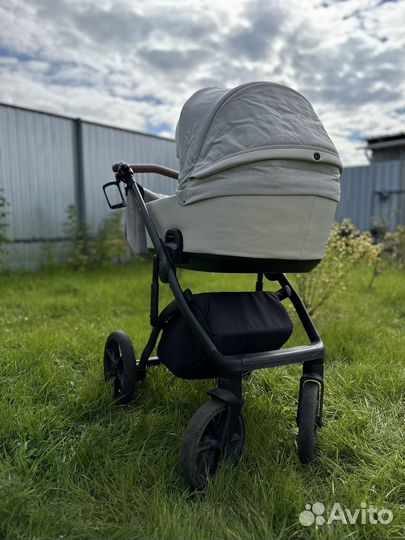 Коляска Roan Bloom 2 в 1