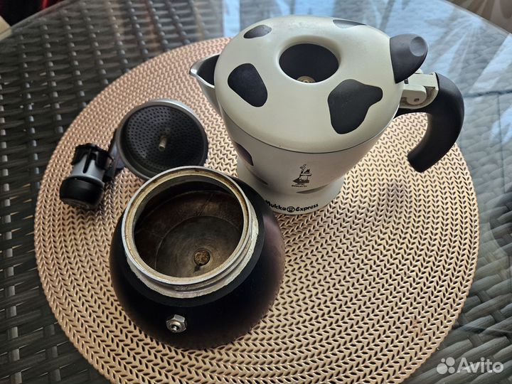 Гейзерная кофеварка Bialetti Mukka Express