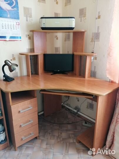 Угловой компьютерный стол бу