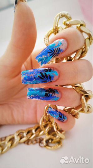 Услуги маникюра, гель-лак, наращивание