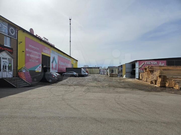 Продается торговая база 7 774 м²