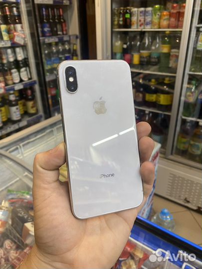 iPhone X, 64 ГБ