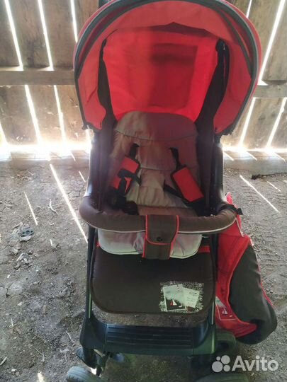 Прогулочная коляска