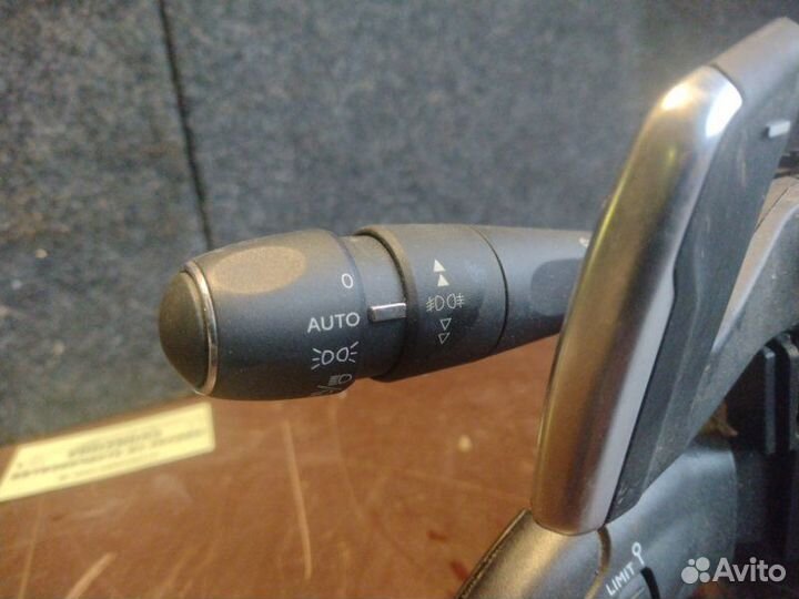 Блок подрулевой Peugeot 3008 2016-2023