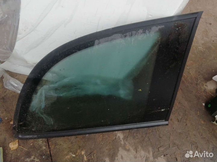 Форточка задняя правая опель зафира А