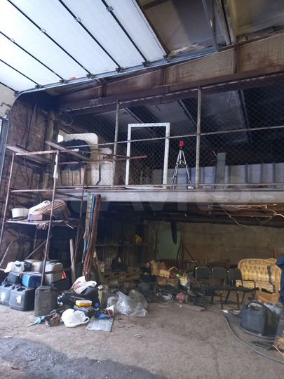 Гараж, > 30 м²